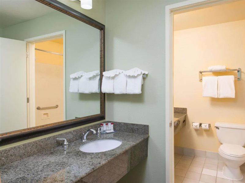 Radisson Hotel West Sacramento Exteriér fotografie